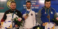 Foto: DSB / Die EM-Medaillengewinner mit der Schnellfeuerpistole v.l.: Oliver Geis, Clement Bessaguet und Pavlo Korostylov.