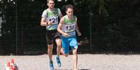 Foto: Britta Kußmaul / Dreifach-Weltmeister Jacob Hofmann (links) kurz vor dem entscheidenden Überholmanöver mit dem Italiener Marco Ammirati.