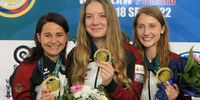 Foto: DSB / Strahlende Europameisterinnen: Monika Karsch, Doreen Vennekamp und Michelle Skeries.