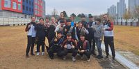 Foto: DSB / Daumen hoch für die Korea-Reise der kleinen deutschen Bogen-Delegation. Alle Teilnehmer empfanden diese als großen Erfolg.