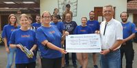 Foto: SV Rielingshausen / Damals überreichte Oberschützenmeister Ulrich Stickel vom SV Rielingshausen den stolzen Scheck an die "Fluthilfe aus´m Ländle", nun wird die Aktion mit 1.000 Euro für die Wahl zum "Stillen Star des Jahres 2021" belohnt.