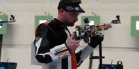 Foto: DSB / Enttäuscht darüber, nicht die erhoffte Ringzahl und nicht das Luftgewehr-Finale erreicht zu haben: Maximilian Ulbrich.
