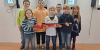 Foto: DSJ / Stolz wie Bolle! Die Kinder der Sportschützen Hopfgarten erhielten als Belohnung für ihre zahlreiche Beteiligung ein Lichtgewehr Walther LTS 5.