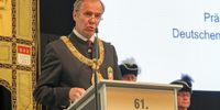 Foto: DSB / Vor vier Jahren fand in Wernigerode der letzte Deutsche Schützentag in Präsenz statt. 2023 freut sich DSB-Präsident Hans-Heinrich von Schönfels wieder auf die zahlreichen Begegnungen.