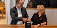 Foto: privat / Eine Vereinbarung zum Bundesligafinale wurde geschlossen. Manuela Schmermund & Volker Kaechele