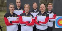Foto: DSB / So sieht das voraussichtliche EM-Team der Compounder aus: Simon Moritz, Paolo Kunsch, Noah Nuber (hinten v.l.) sowie Marie Marquardt, Katharina Raab und Julia Böhnke (vorne v.l.).