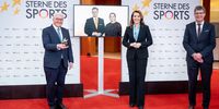 Foto: BVR / Verleihung der Großen Sterne des Sports 2021 durch (v.li.): Bundespräsident Frank-Walter Steinmeier, Marija Kolak und Thomas Weikert.