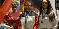 Foto: Peter Lange / Die neue Europameisterin Judith Wenzl umrahmt von der Norwegerin Monicha Nergaard und der Italienerin Sabrina Vannini.