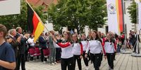 Foto: DSB / Aileen Pitschke führte als Fahnenträgerin das deutsche Team an.