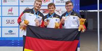 Foto: DSB / Nils Palberg, Justus Ott und Florian Beer (v.l.) reuen sich über Bronze im Team.