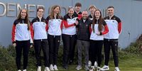 Foto: Lars Rosmanith / Die Gewehr-Nachwuchskader mit Bundestrainerin Claudia Kulla (Mitte) hatten ihren Spaß beim "Golf-Schnuppern".