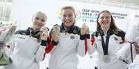 Foto: Nils Friedmann / Im vergangenen Jahr gab es WM-Silberglück für Nele Stark, Hannah Wehren und Anna Beutler (v.l.) in Changwon.